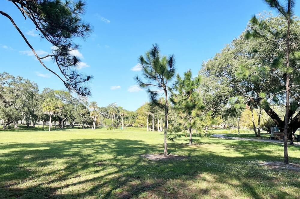 Photo of Others in Gillespie Park
