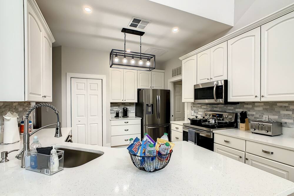 Photo of Kitchen in Crescent Lakes