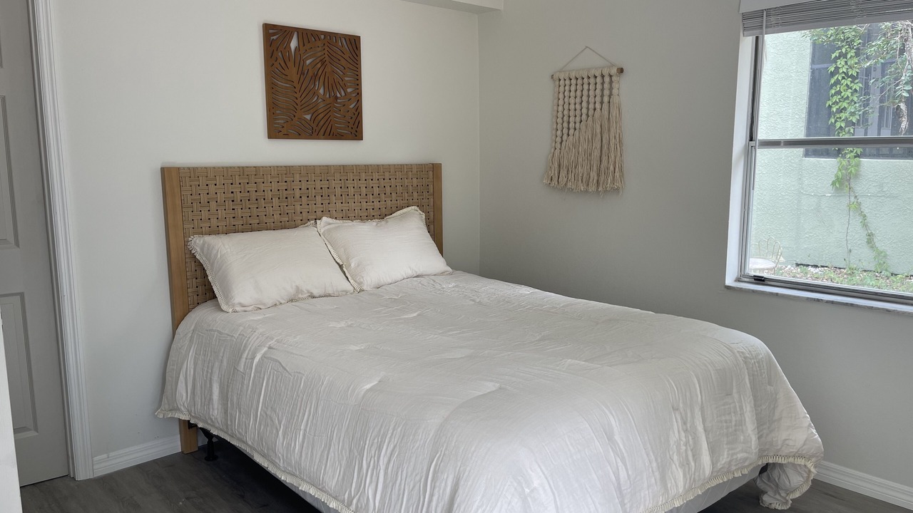 Photo of Bedroom in Port Tampa City