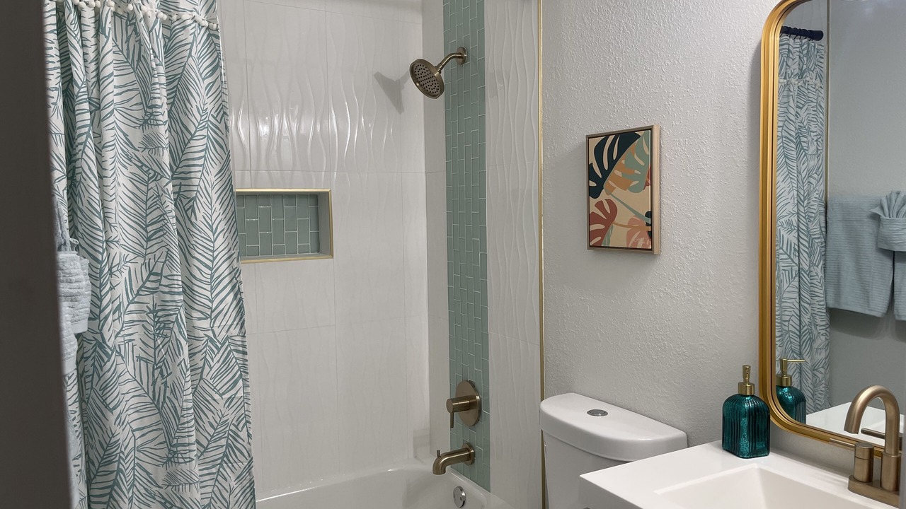 Photo of Bathroom in Port Tampa City