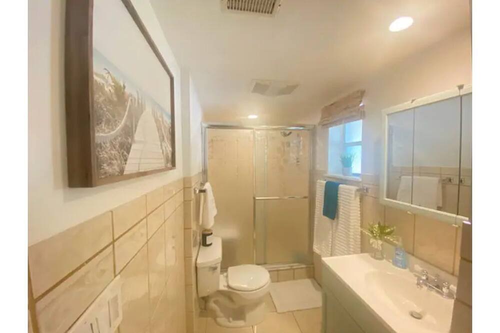 Photo of Bathroom in Fellowship