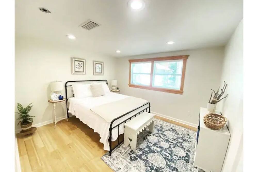 Photo of Bedroom in Fellowship