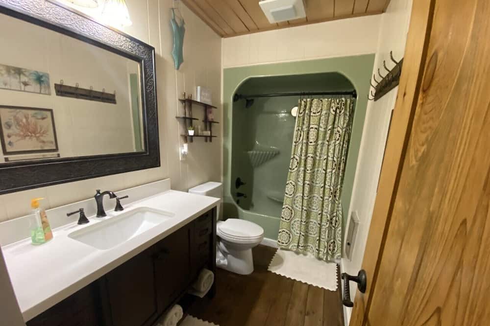 Photo of Bathroom in Florahome