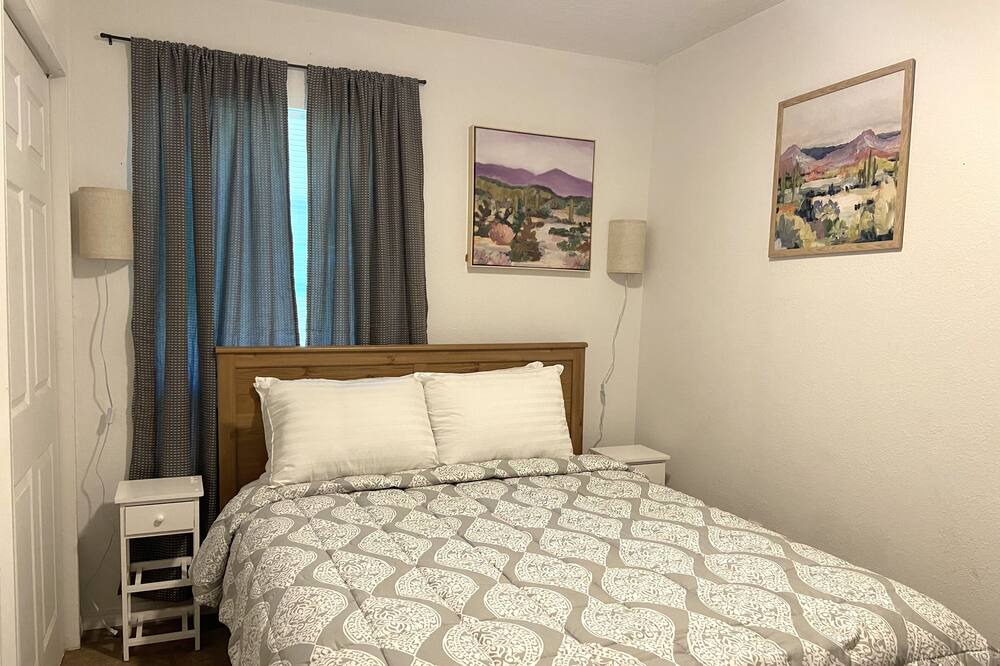 Photo of Bedroom in Lake City