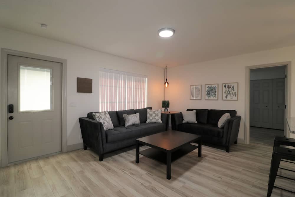 Photo of Livingroom in Greater Palm River Point CDC