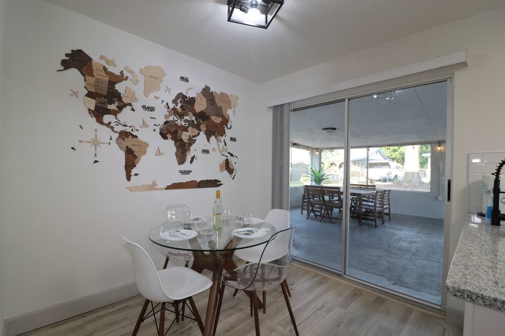 Photo of Kitchen in Greater Palm River Point CDC