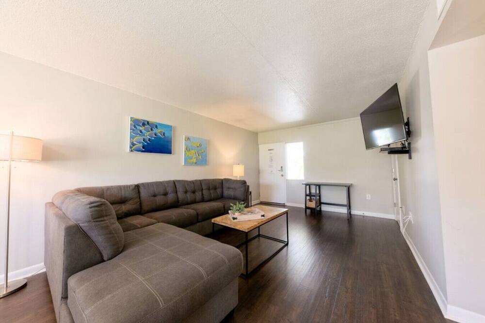 Photo of Others in Swann Estates