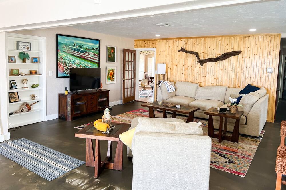 Photo of Livingroom in Wobser Acres