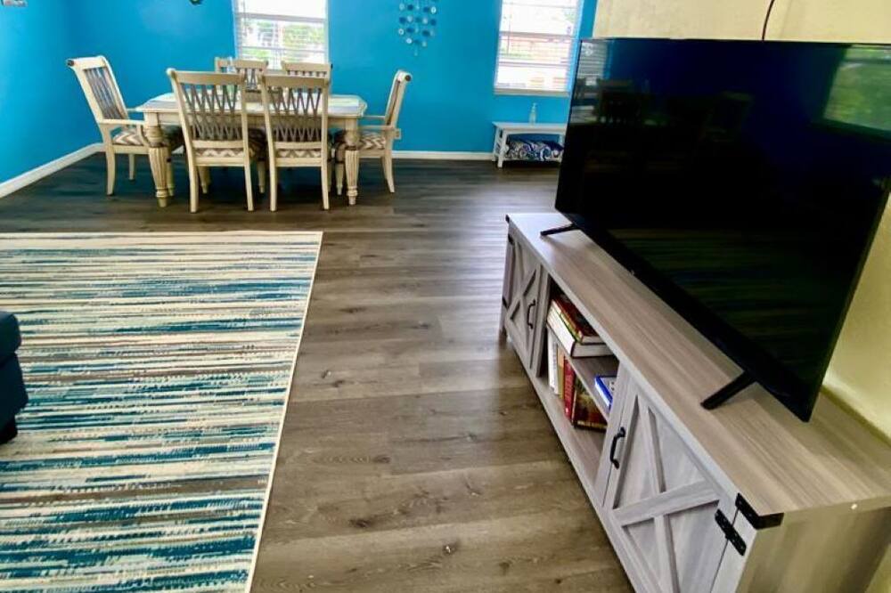 Photo of Bedroom in Gulfport