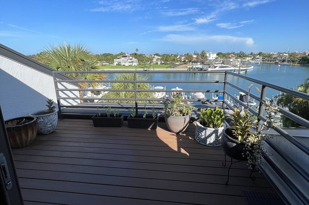 Photo of Patio Balcony in Tierra Verde