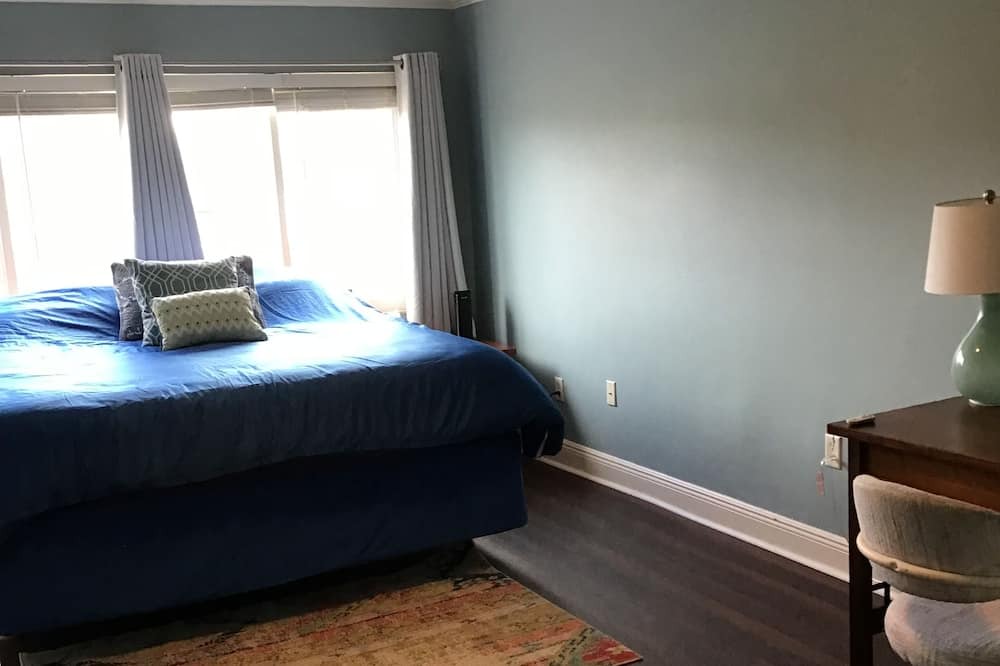 Photo of Bedroom in Downtown Dunedin