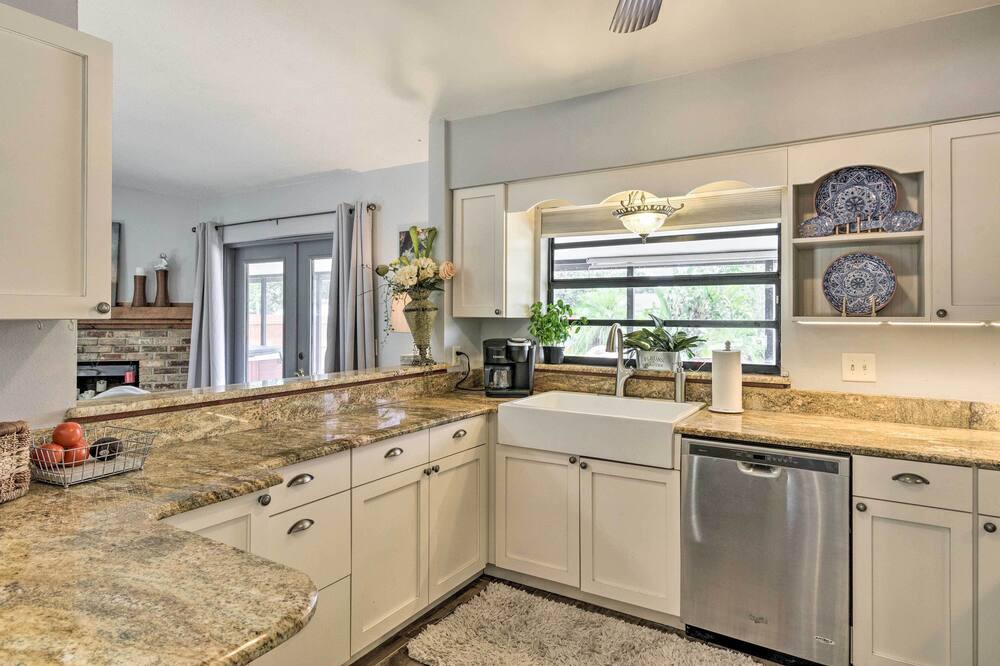 Photo of Kitchen in Goldenrod
