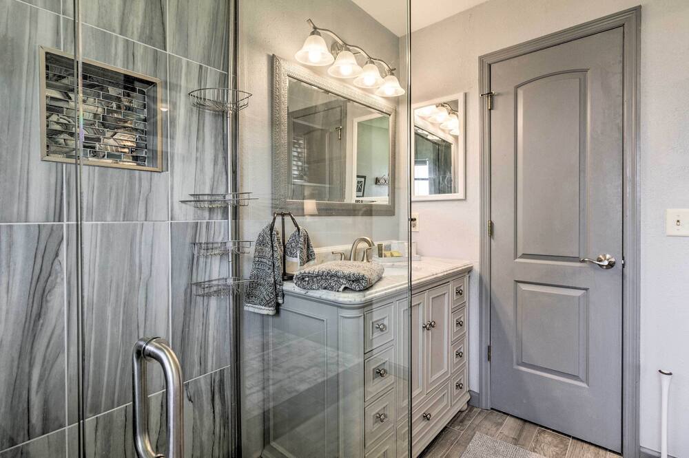 Photo of Bathroom in Goldenrod