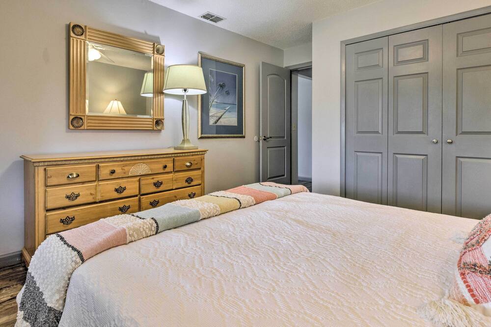 Photo of Bedroom in Goldenrod