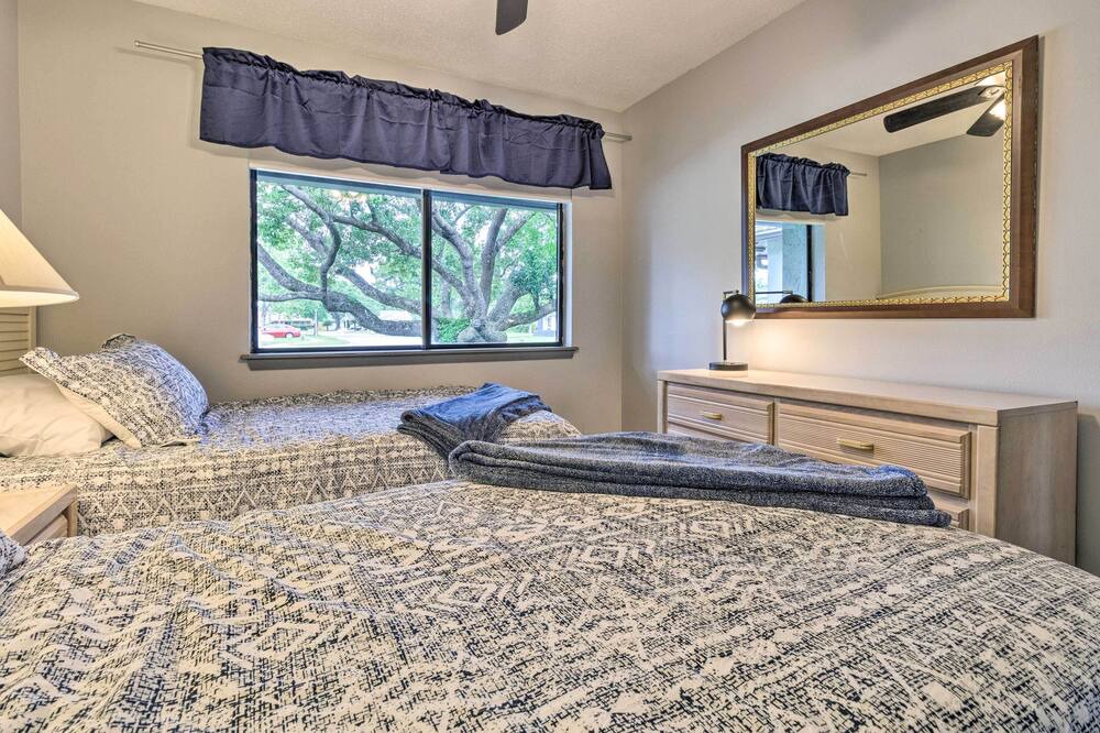 Photo of Bedroom in Goldenrod