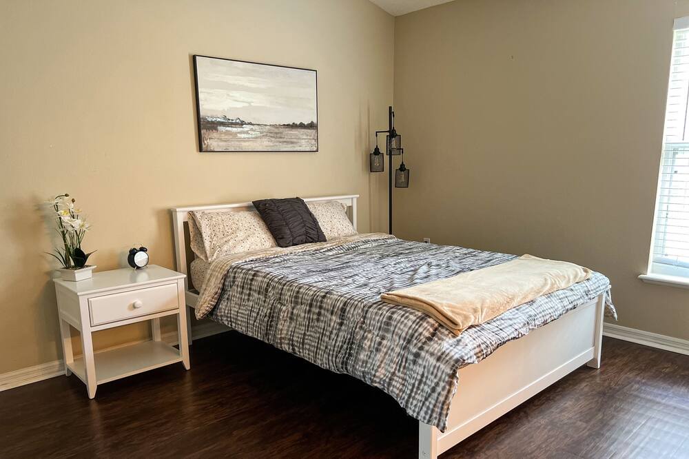 Photo of Bedroom in Wesley Chapel South