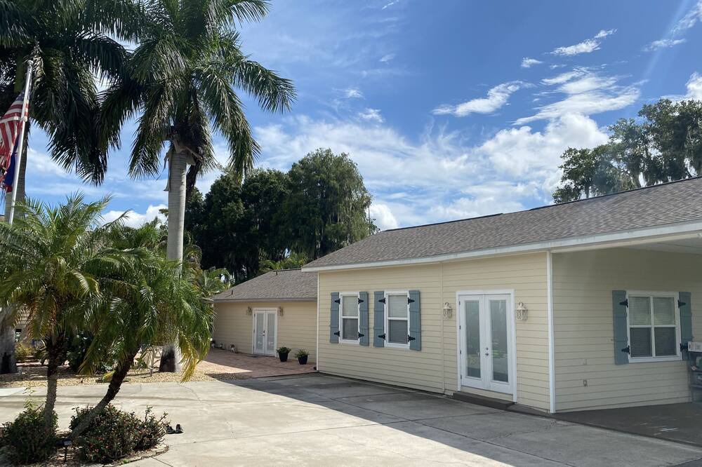 Photo of Outdoor in Westchase