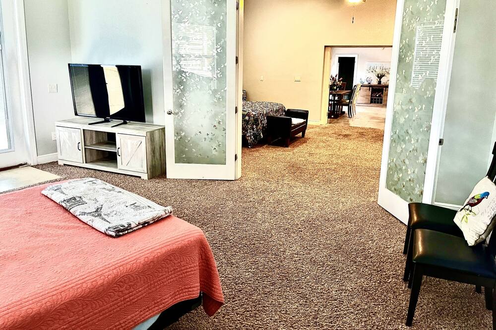 Photo of Bedroom in Westchase