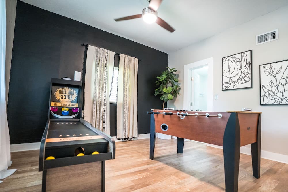 Photo of Bedroom in Murray Hill