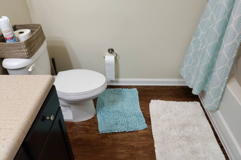 Photo of Bathroom in Deerwood