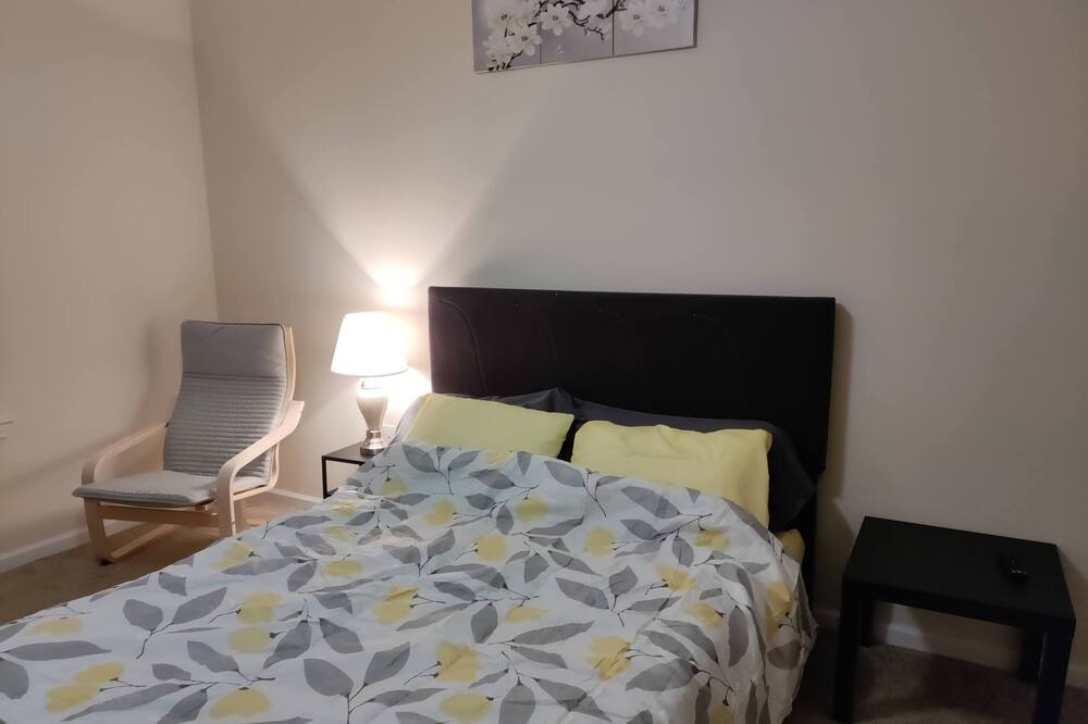 Photo of Bedroom in Deerwood
