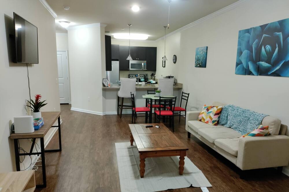 Photo of Livingroom in Deerwood
