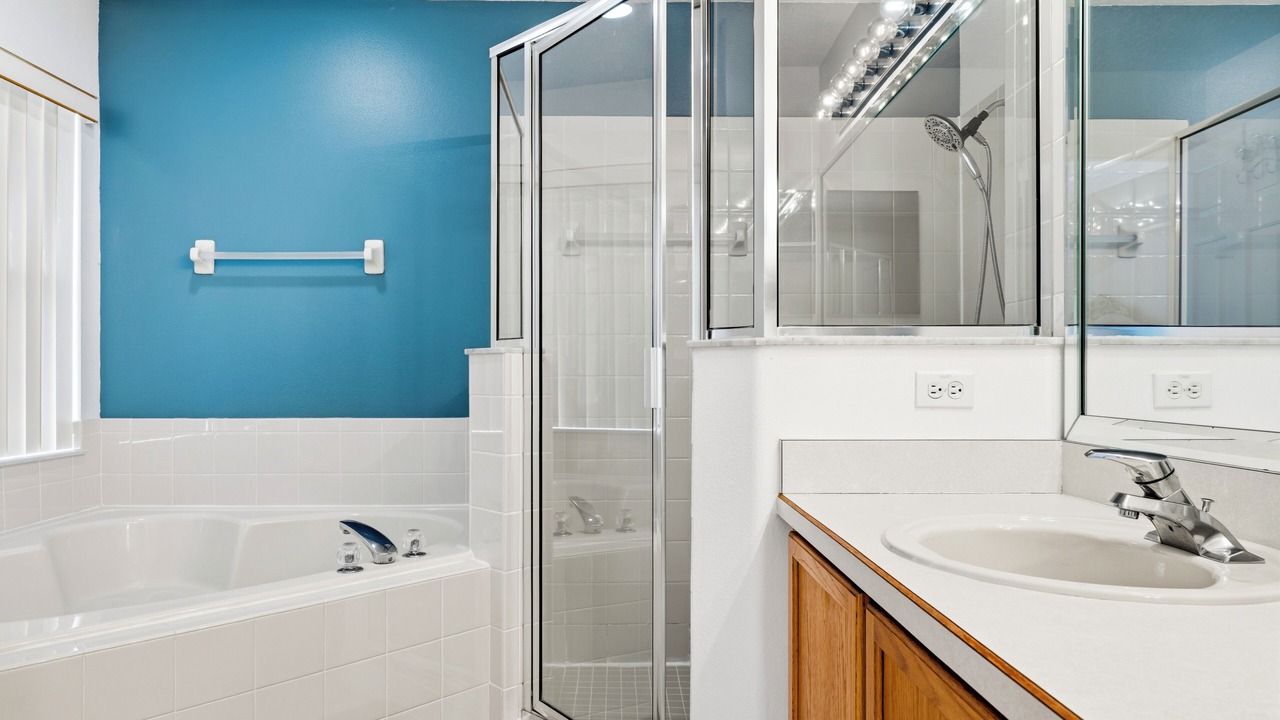 Photo of Bathroom in Crescent Lakes