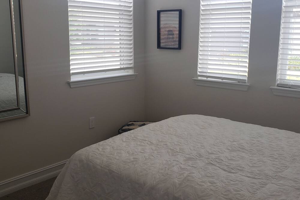 Photo of Bedroom in Fellowship