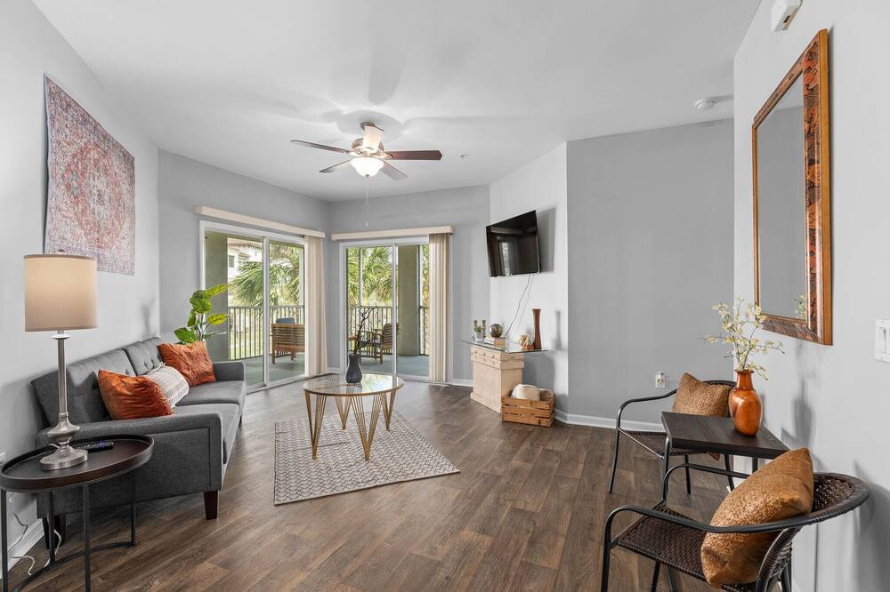 Photo of Livingroom in Ocoee