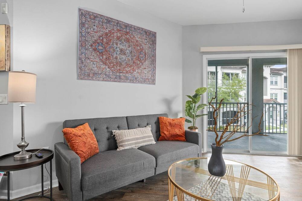 Photo of Livingroom in Ocoee