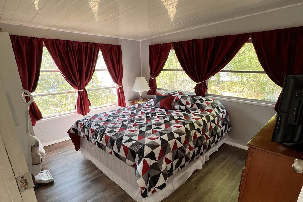 Photo of Bedroom in Plymouth