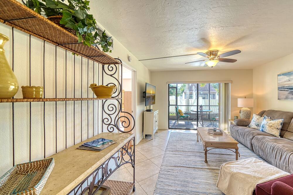 Photo of Others in Gulf Gate Estates