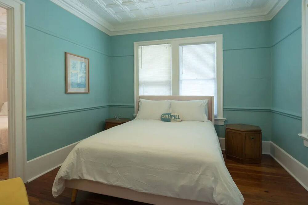 Photo of Bedroom in Pleasant Street