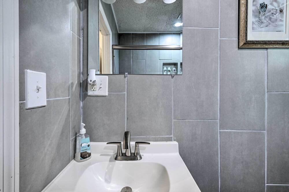 Photo of Bathroom in Durant