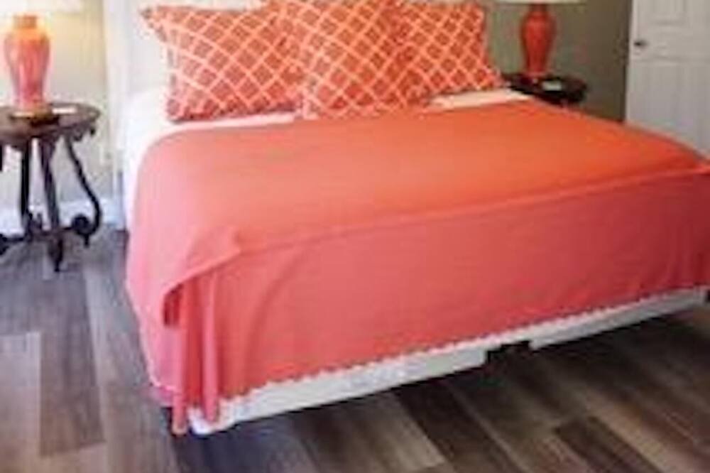 Photo of Bedroom in Lutz