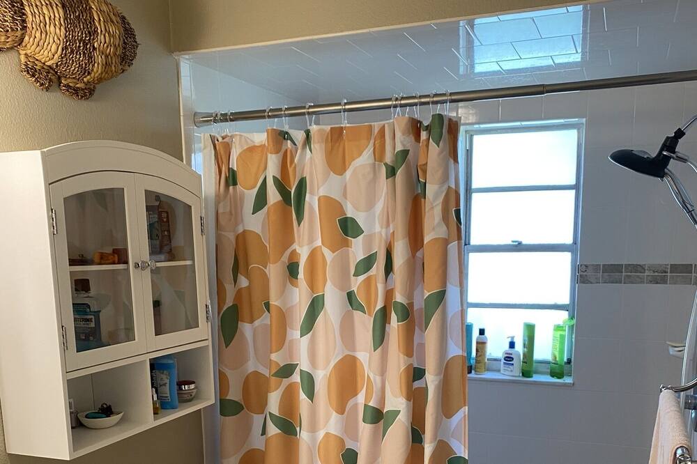 Photo of Bathroom in Horton Shores