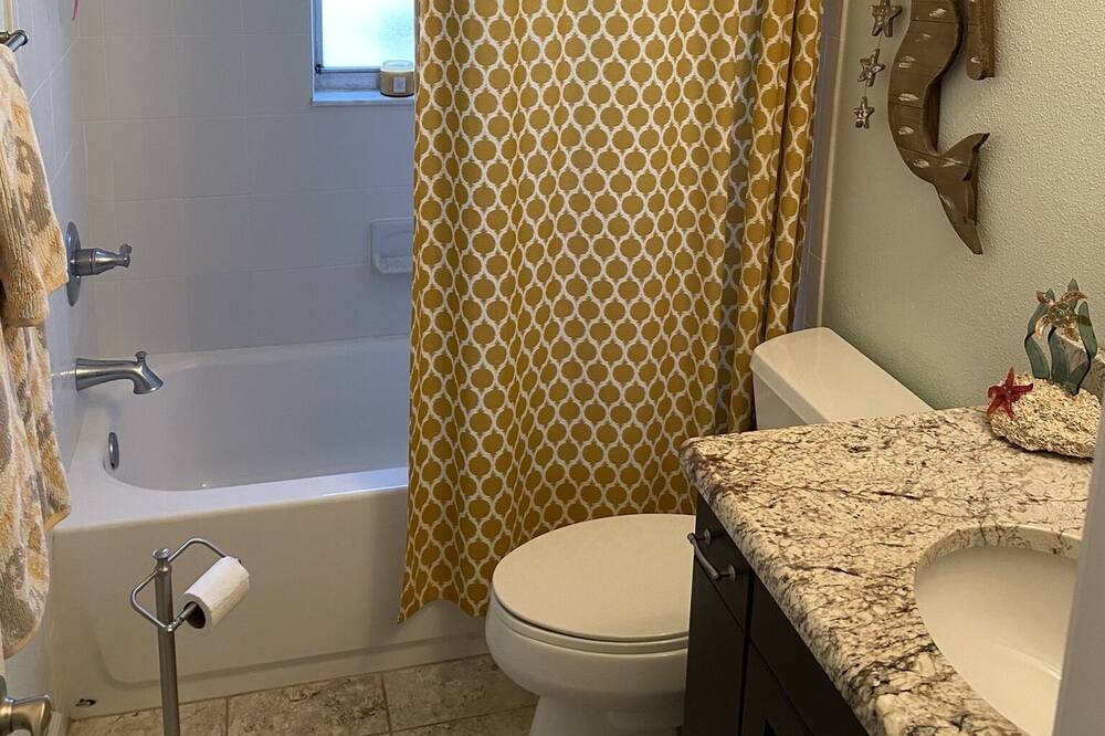Photo of Bathroom in Horton Shores