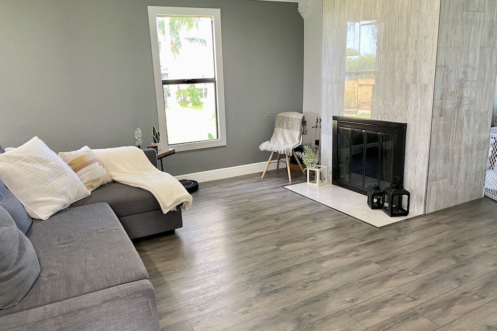 Photo of Bedroom in Auburndale