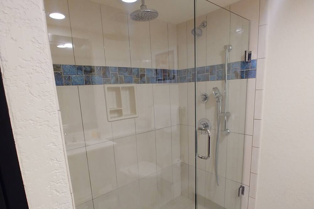 Photo of Bathroom in Cocoa Beach