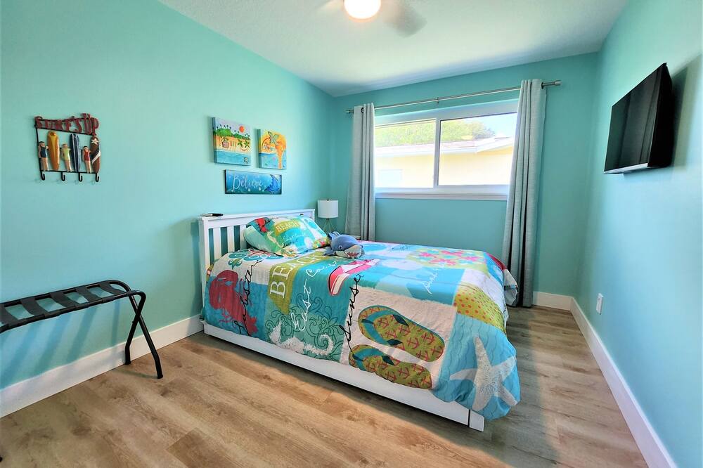 Photo of Bedroom in Harbor Heights