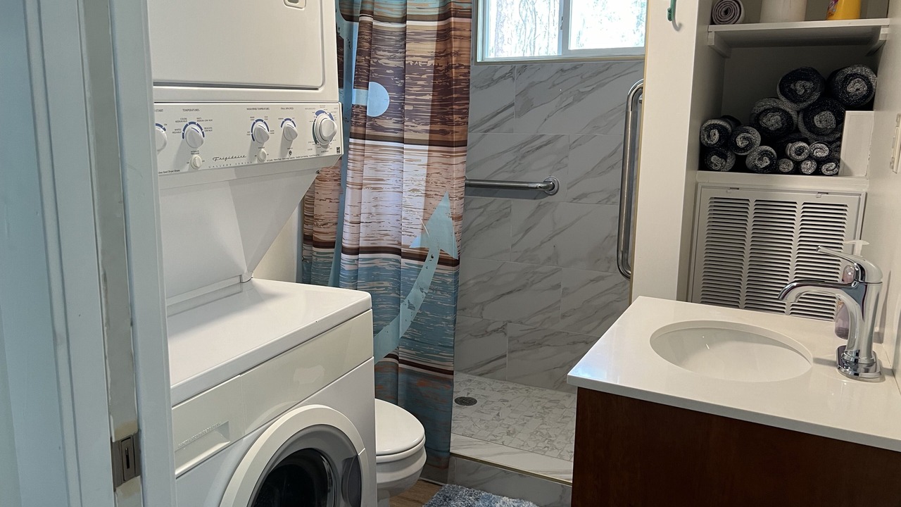 Photo of Bathroom in Inglis