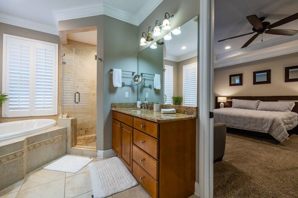 Photo of Bathroom in Virginia Park