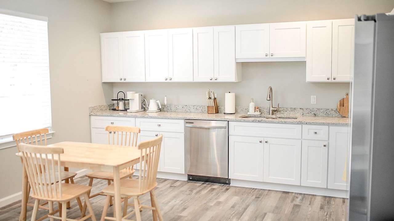 Photo of Kitchen in Groveland