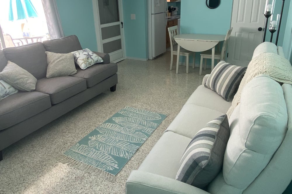 Photo of Livingroom in Ilexhurst