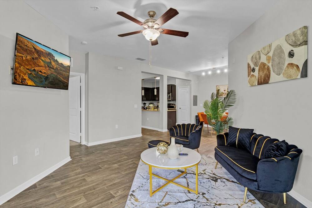 Photo of Livingroom in Ocoee