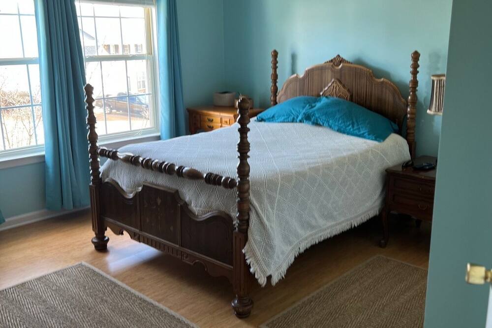 Photo of Bedroom in Conestee