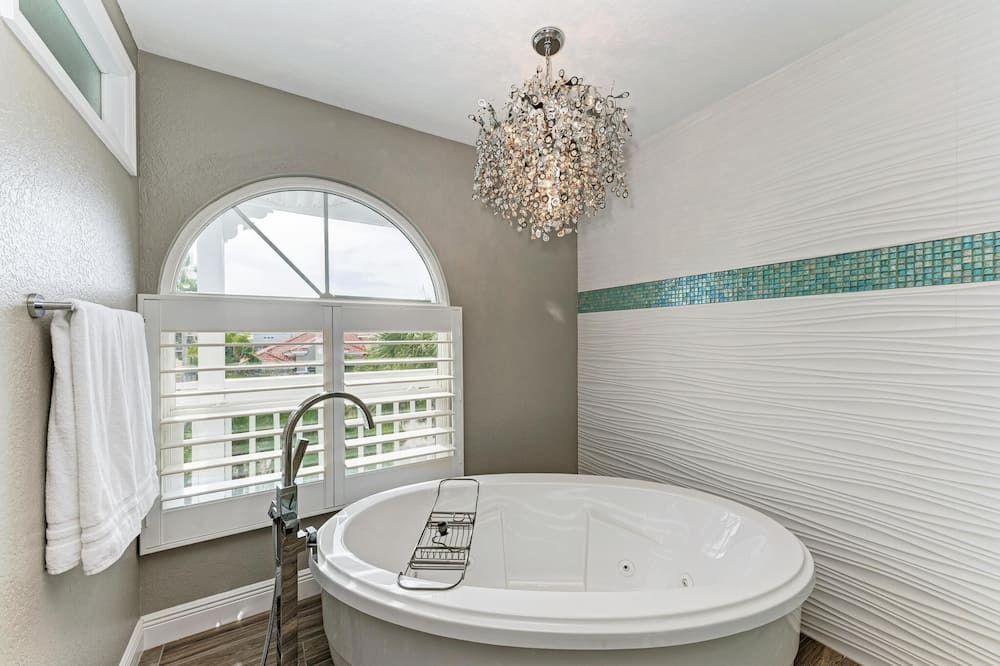 Photo of Bathroom in Tierra Verde
