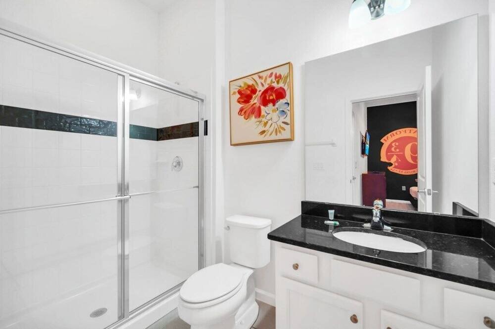 Photo of Bathroom in Seasons