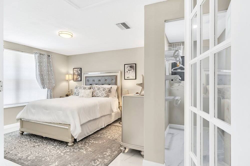 Photo of Bedroom in New Port Richey East