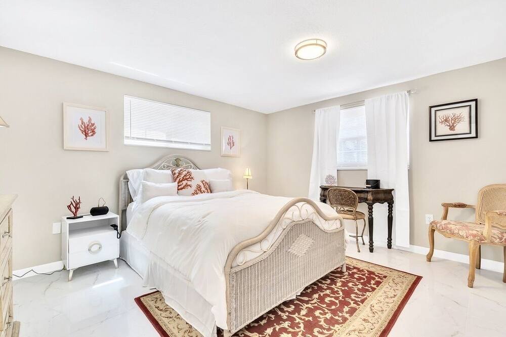 Photo of Bedroom in New Port Richey East